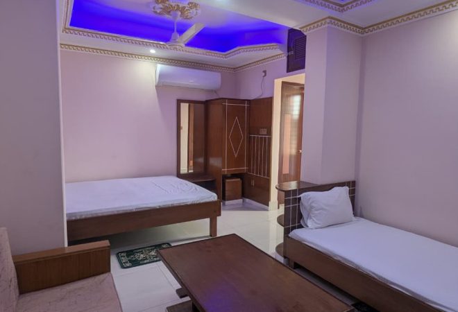 triple deluxe 3 person 3500-3000